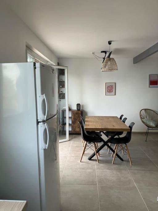 Appartement T4 Terrasse Et Vue Истр Экстерьер фото