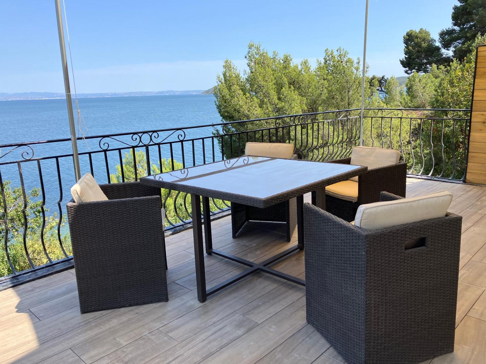 Appartement T4 Terrasse Et Vue Истр Экстерьер фото